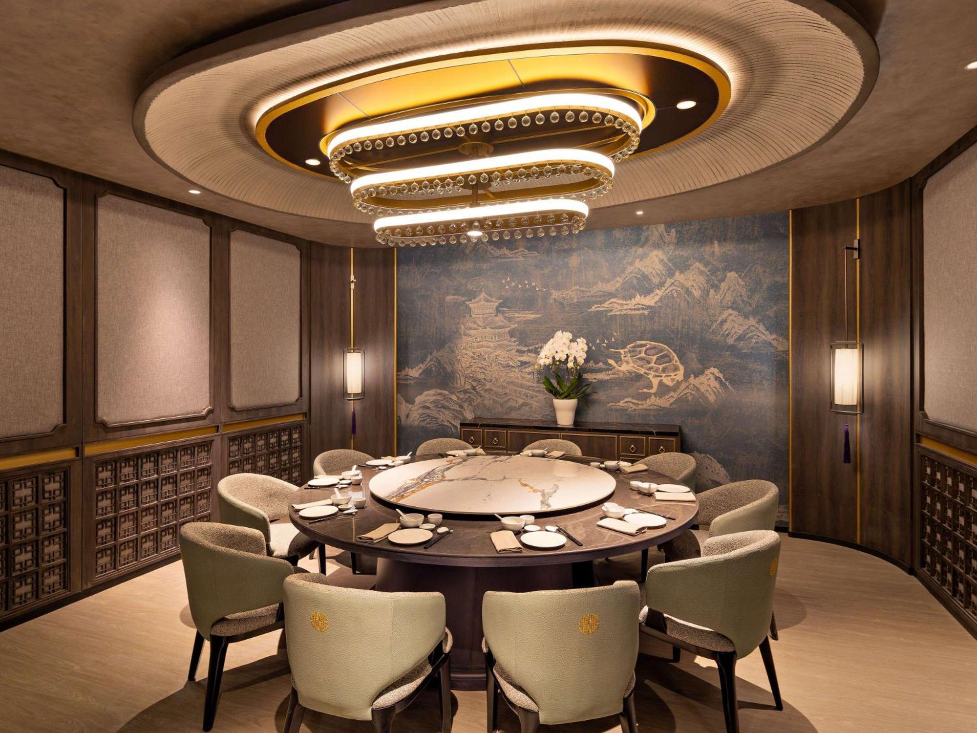 Moevenpick Hotel Jakarta City Centre Exterior photo